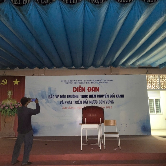 Bàu Bàng Biến Tường Trường Học Thành Bài Học Sống Động: In Ấn Tranh Cổ Động, Bảng Chủ Đề Sắc Nét, Hình Ảnh 3D Theo Yêu Cầu.